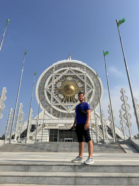 Ashgabat, Turkmenistan — The white marble city