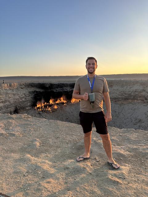 Darvaza, Turkmenistan — Darvaza crater, the "Door to Hell"
